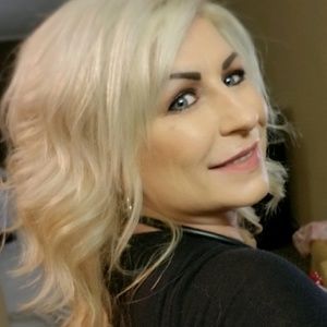 Meet your Posher, Amber lee